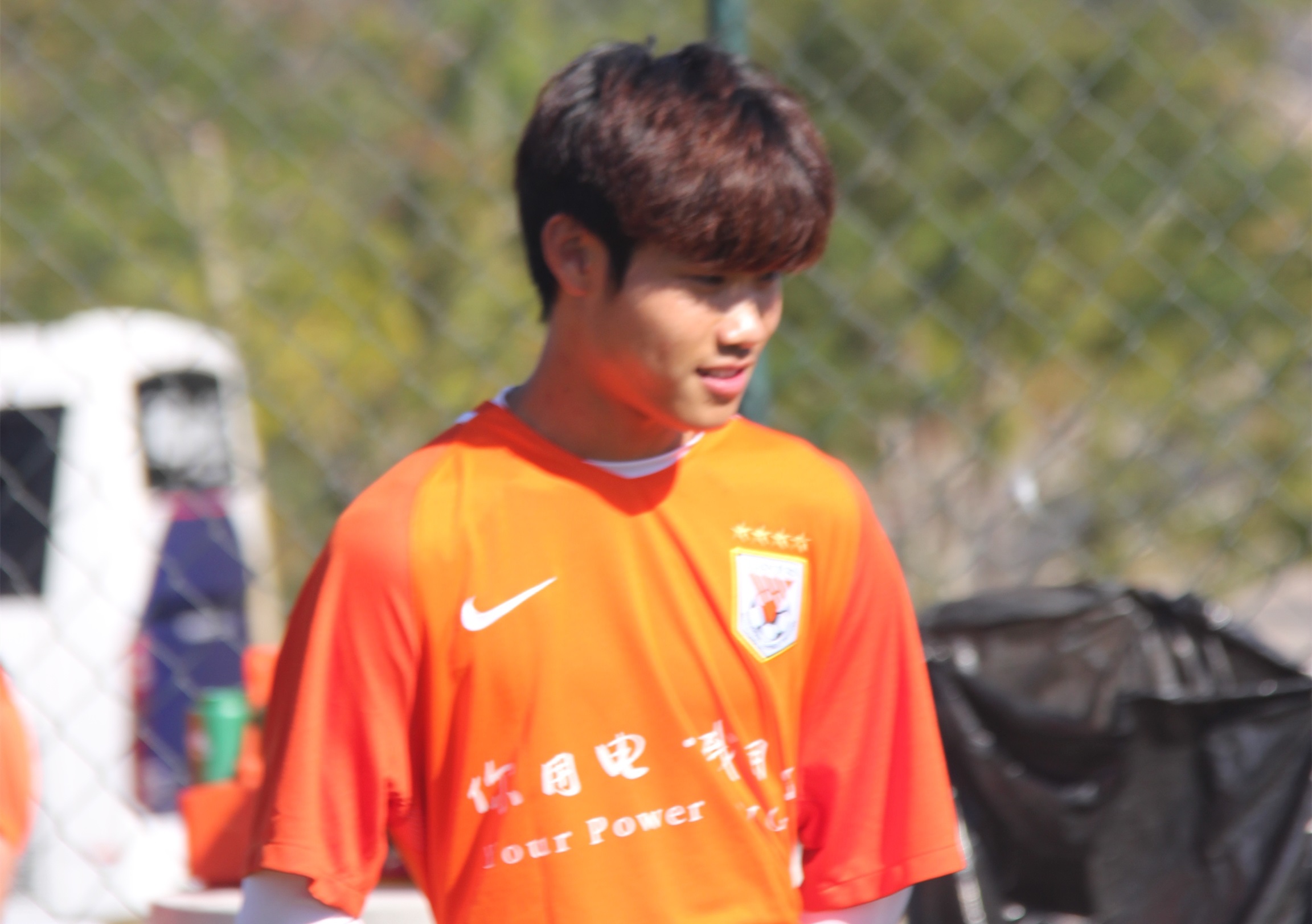 19岁小将进球,19岁小将首发首次首秀