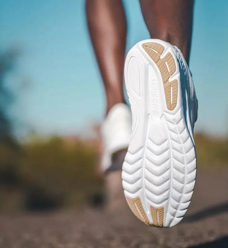 碳板不易断的实战好鞋,进阶跑者买什么碳板跑鞋