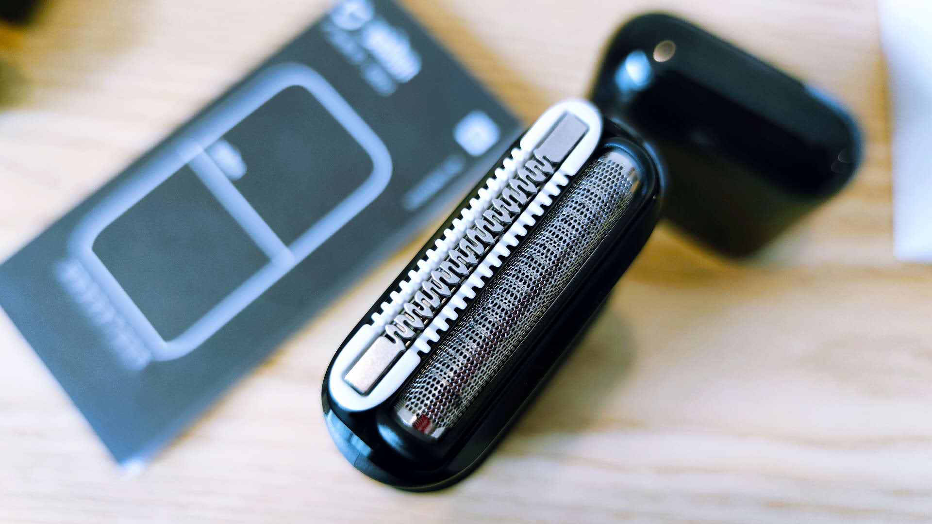 米家高端剃须刀和博朗对比,剃须体验