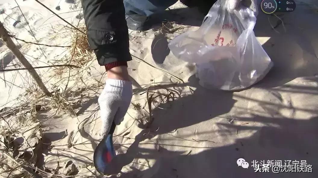 沈阳北站空调维修工的“冰火两重天”