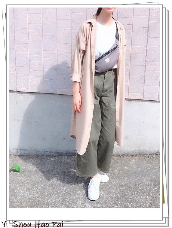 夏天绿色短袖阔腿裤套装配的凉鞋,黑色阔腿裤配绿色碎花上衣好看吗