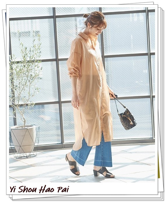 宽松棉质白衬衫穿法搭配,特别透的白色衬衫怎么穿