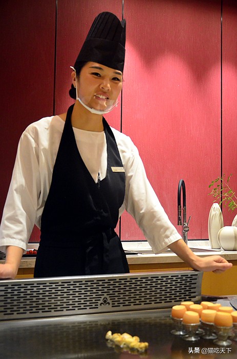 高温天气宅家不无聊,高温暴雨都挡不住人们游玩的步伐