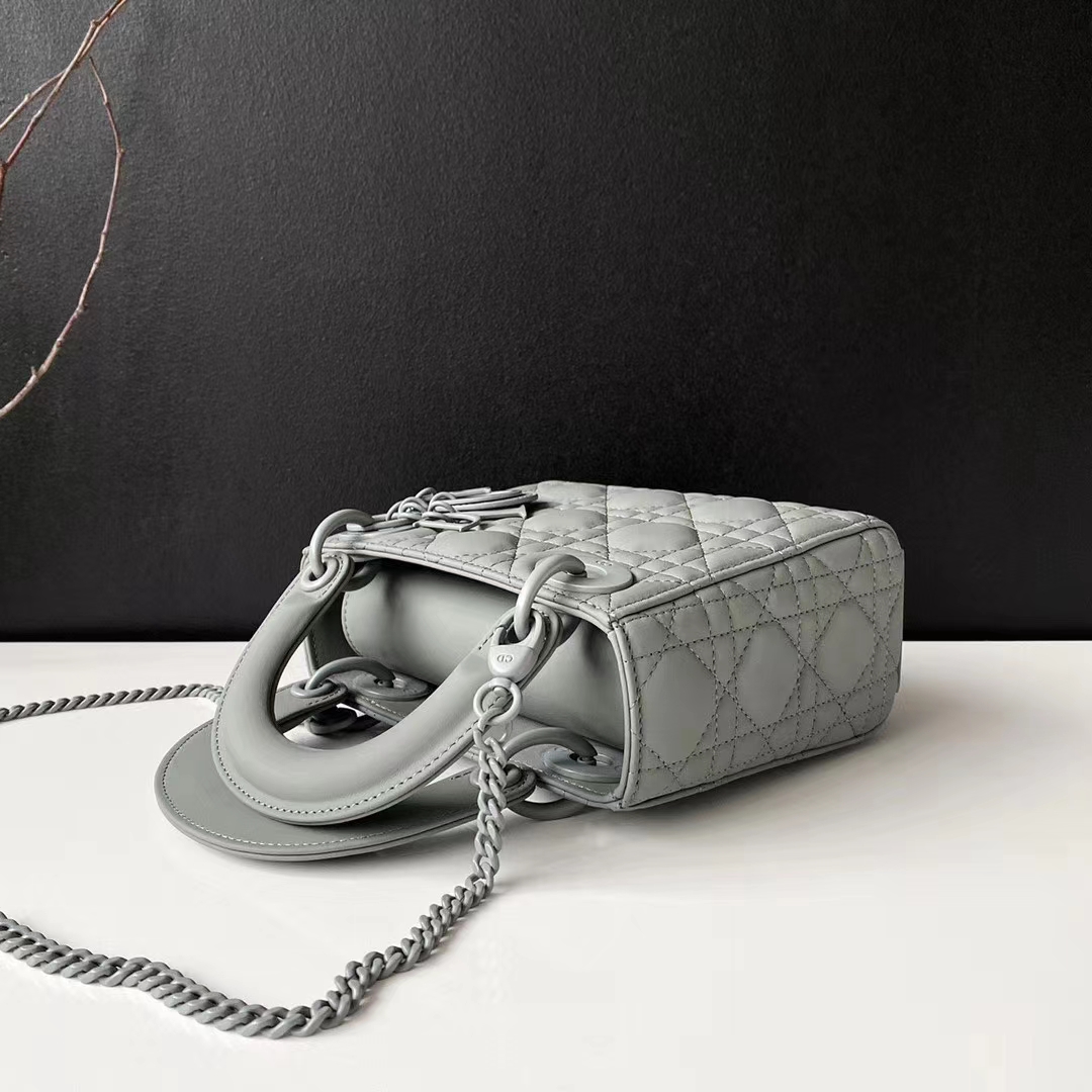 听说你最近又想买包了？值得入手的都在这里了