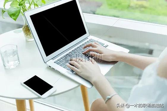 写稿子的技巧和方法,如何快速学会写材料呢