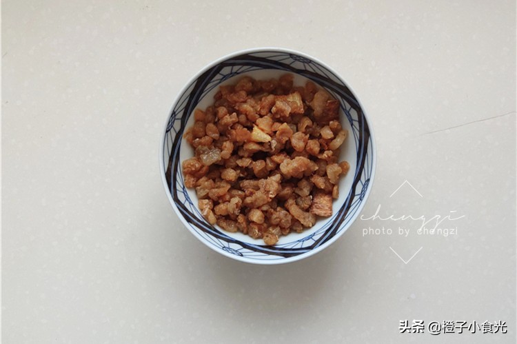 分享奶奶60年熬猪油的方法,老一辈熬猪油的方法