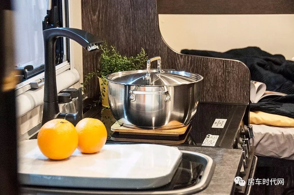 偷偷告诉您精致旅居还是得看中欧福特C型（小额头）