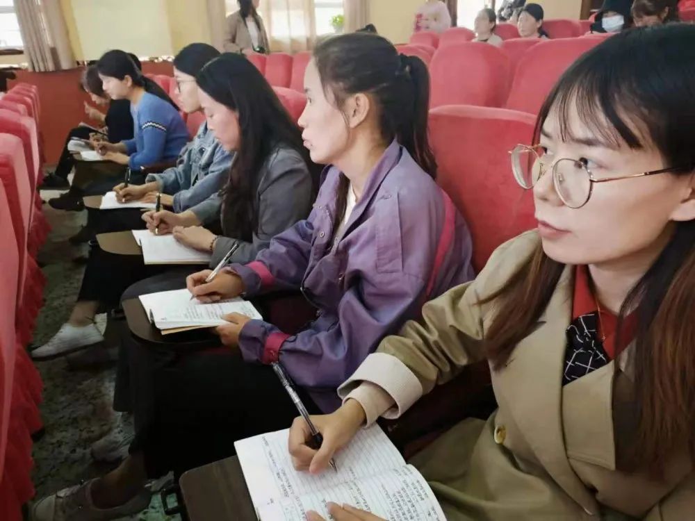 洛龙区二实小口语交际课程研讨——《转述》