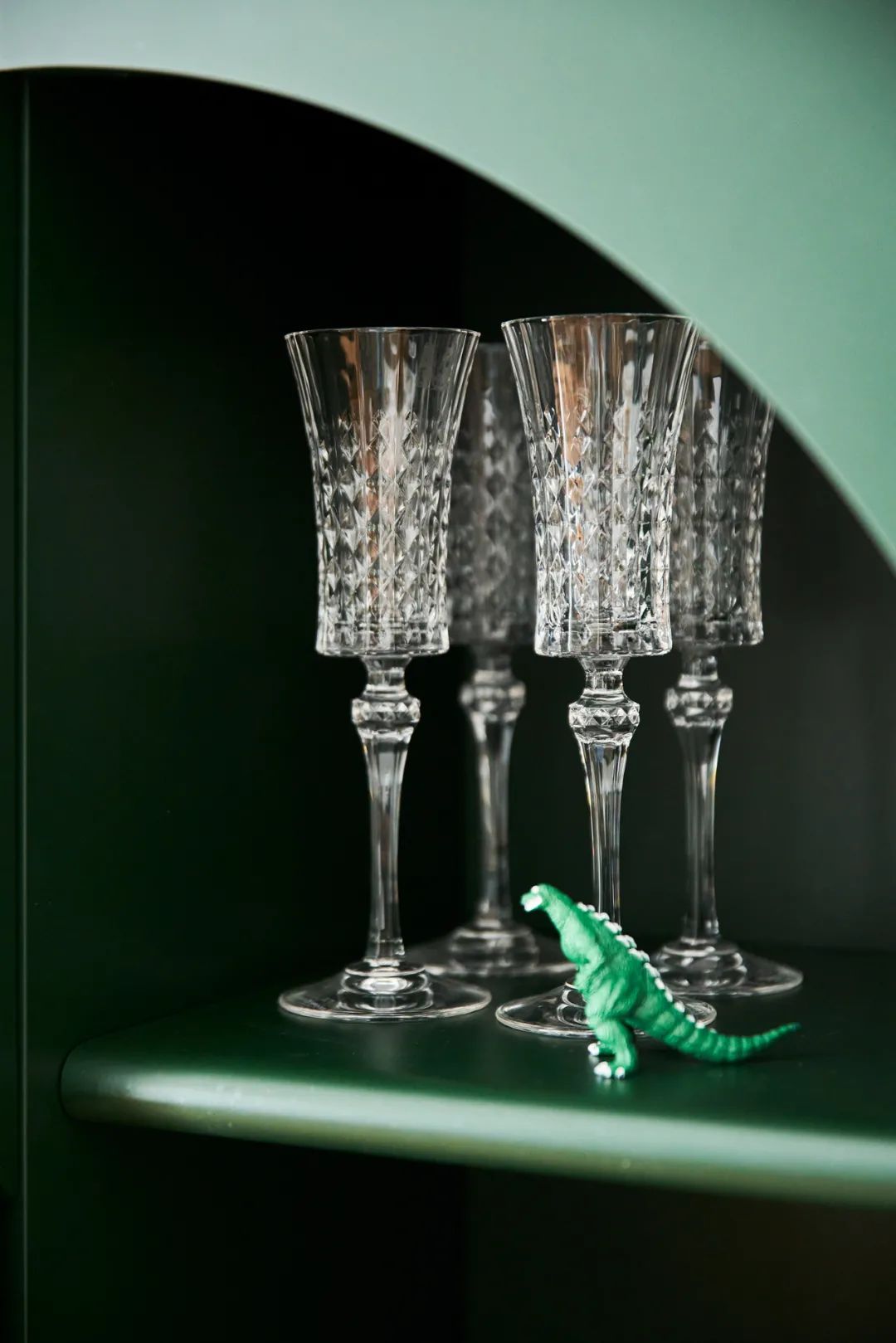 邻居秀家|细节控的家有多治愈?单凭她家开关就能出圈了