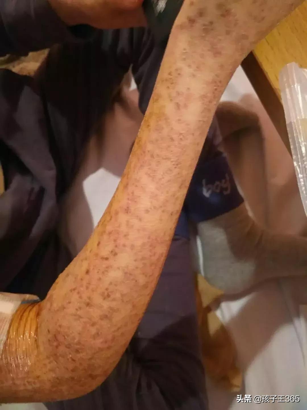 小男孩哭着对妈妈说话的视频,安徽10岁小男孩哭着喊妈妈