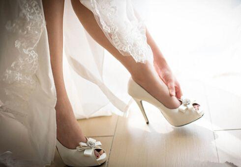 新鞋好看奈何磨脚，来点护手霜保养一番，穿着舒服走路轻便