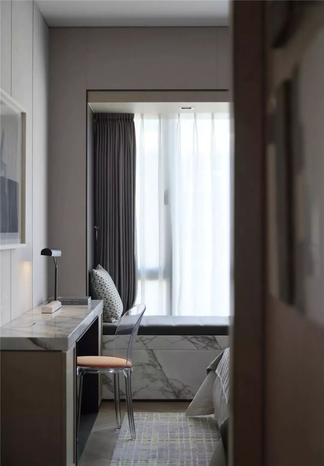 室内设计轻奢风,现代轻奢意式极简装修风格