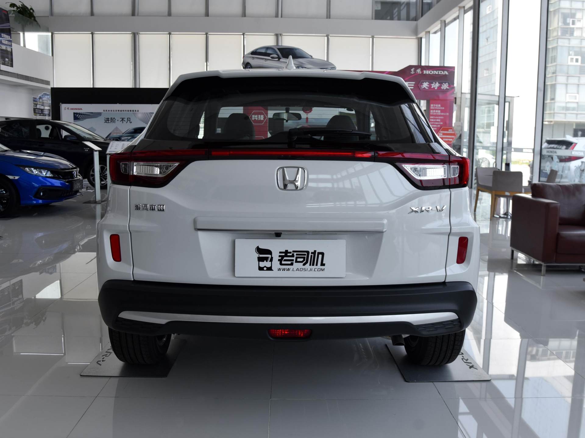 12万新suv100公里油耗仅4.3l,12万左右汽车销量排行榜suv