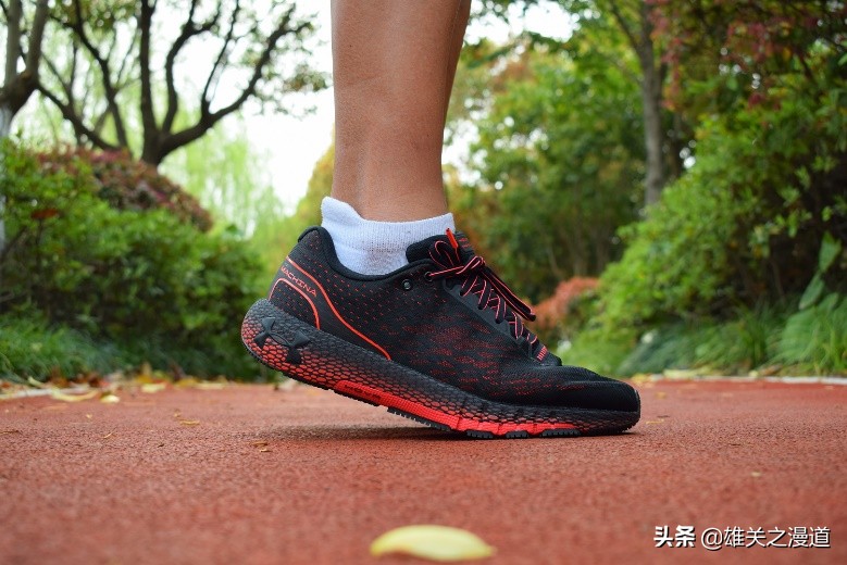uahovrmachina跑鞋评测,uahovrphantomrn跑鞋评测