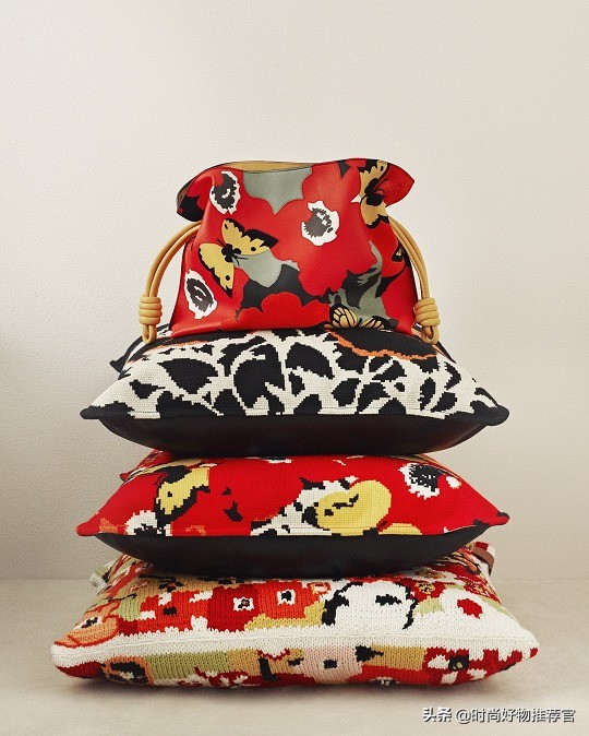 loewe牛仔包,loewe新款褶皱包