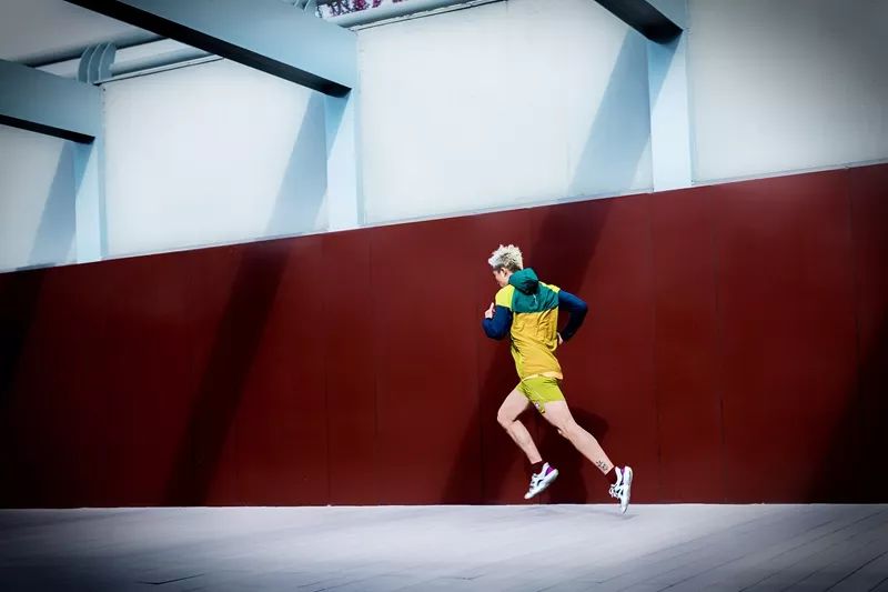 耐克目前最顶级的跑鞋,耐克的一个跑鞋