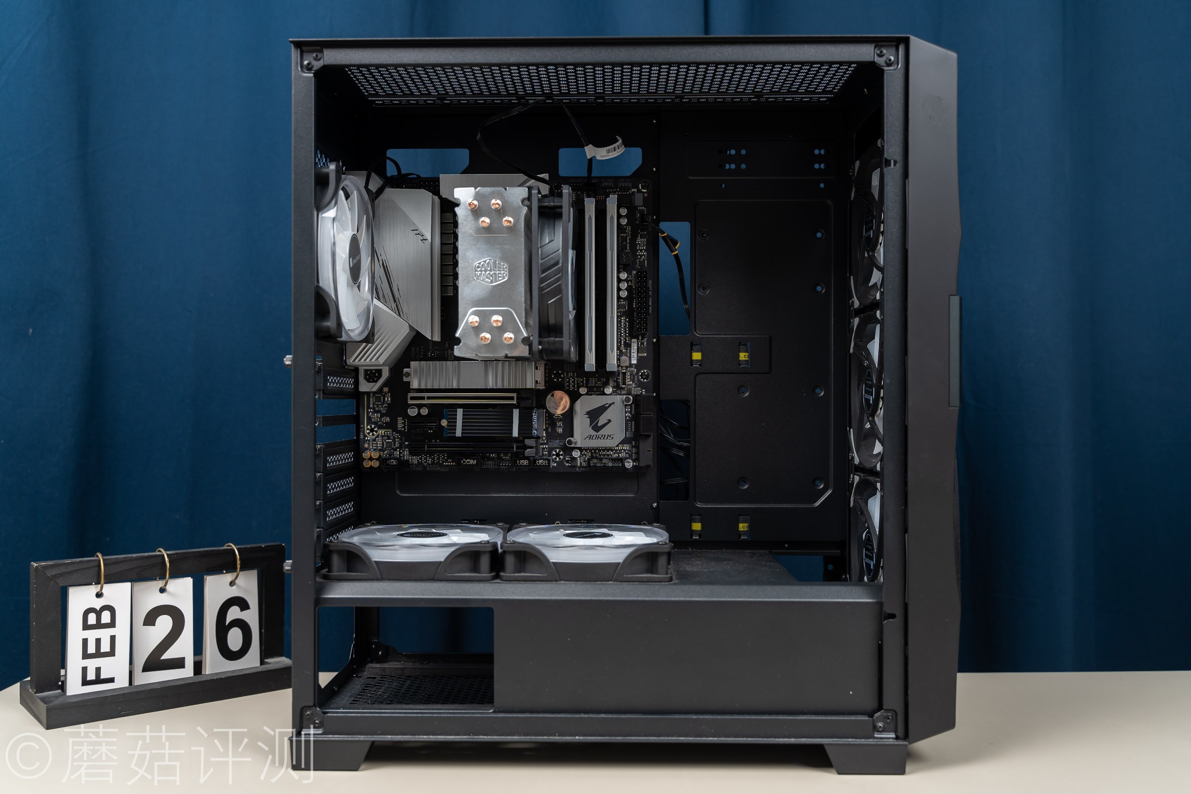 青春回忆系列：期望LPL夺冠，朋友装了台5700G主机玩lol