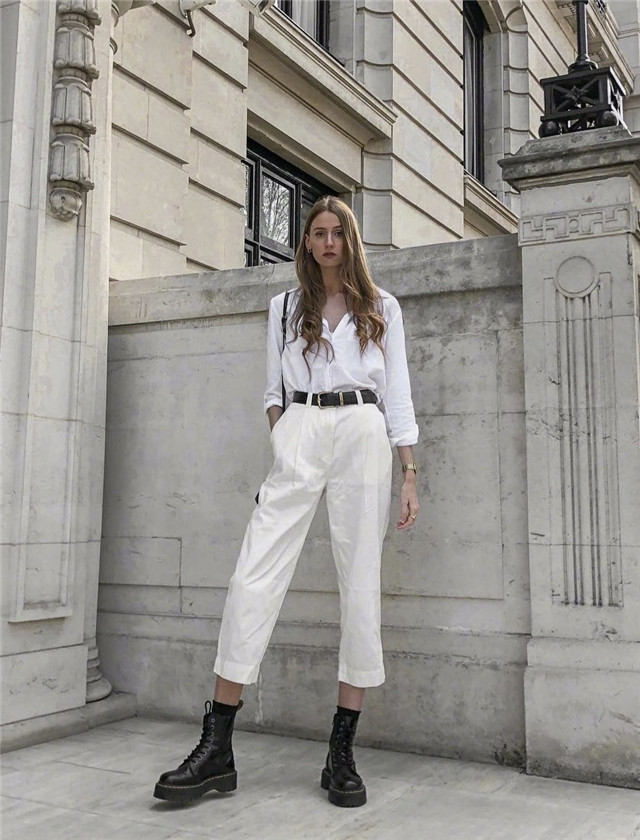 脚踝粗的女人夏天穿什么,如何穿衣显脚踝细