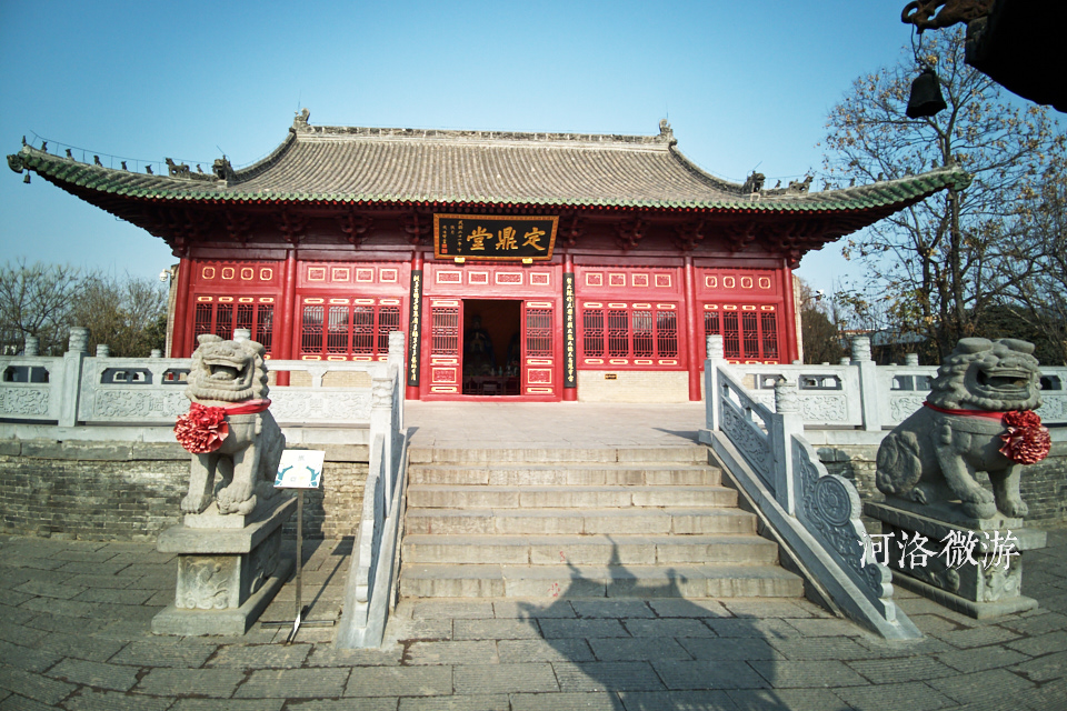 古色古香的大门,庄严气派的中式大门