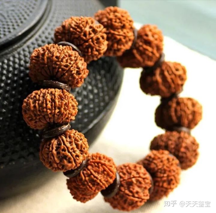 不怕汗手盘的文玩手串,文玩血龙木手串怎么盘