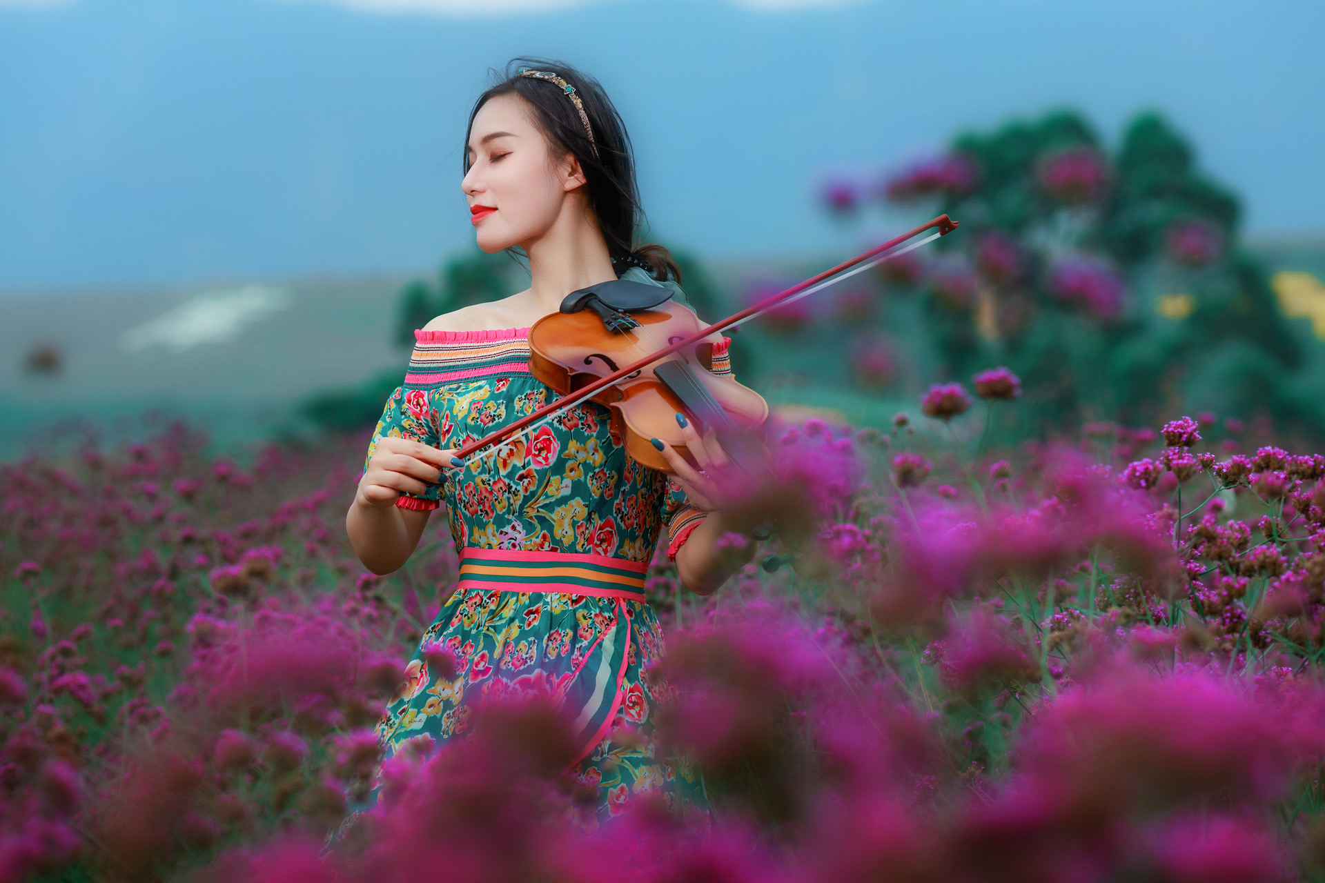 拍马鞭草与人摄影技巧,马鞭花怎么拍出大片