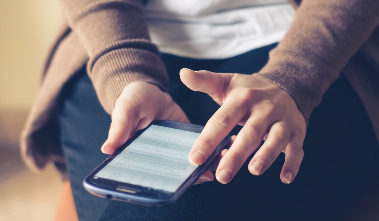 为什么做互联网的85后90后赚钱多,95后客服工作期望薪资