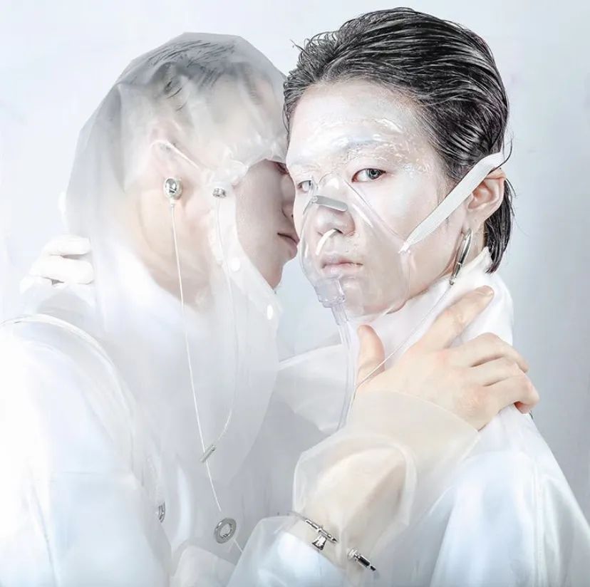 珍珠耳钉优雅永不过时,经典大方的耳钉