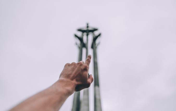 建筑行业利润呈现下降,建筑幕墙利润怎么样