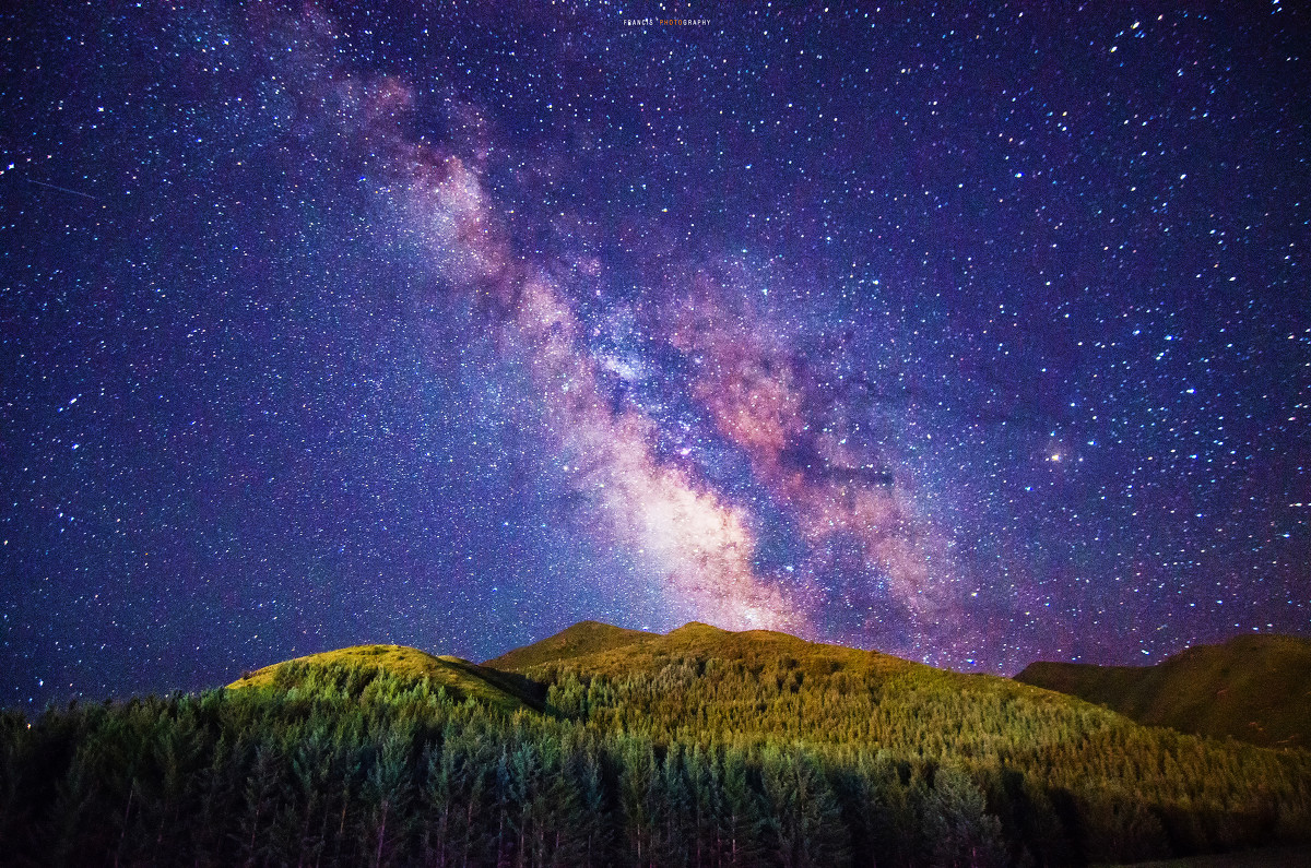 宇宙中最强大极可怕的黑洞,宇宙中最恐怖的黑洞是什么黑洞