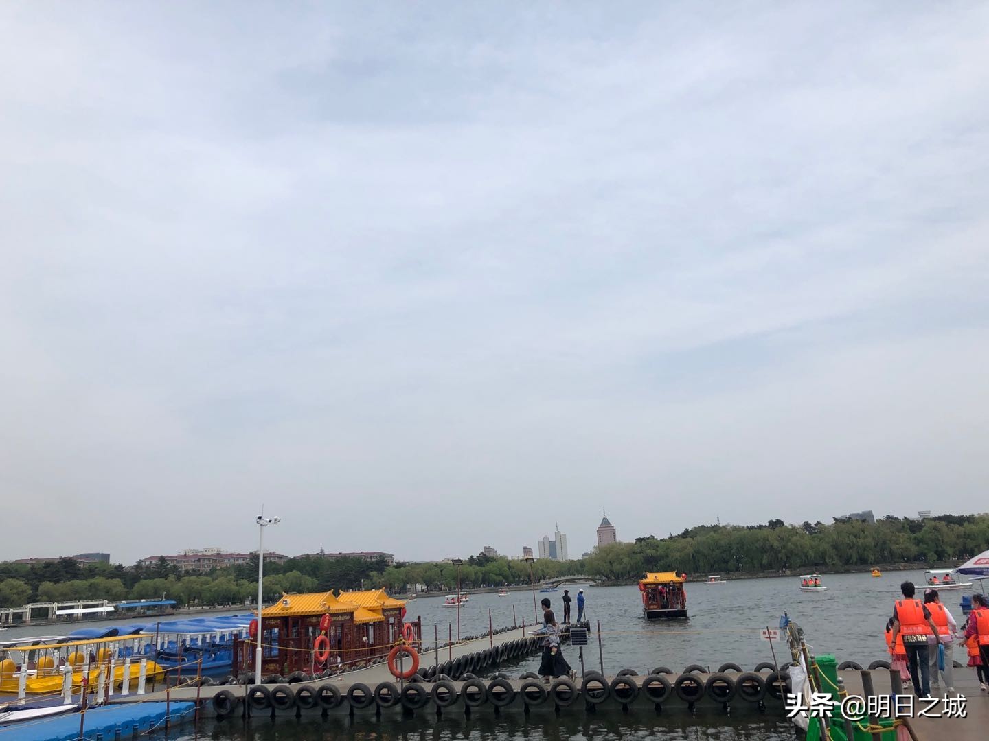 南湖游船游玩,南湖公园素颜图片