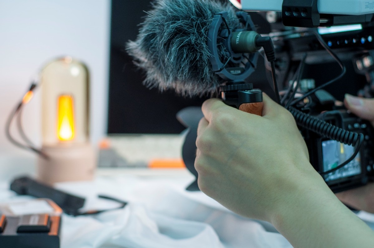 聊聊近两个月里我给新买的索尼6400搭配的那些配件