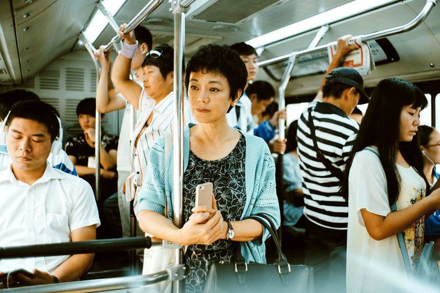 李连杰近照曝光看起来像80岁老人,李连杰显老视频