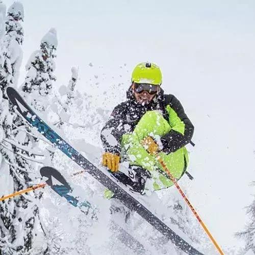 滑雪算比较贵的运动吗,滑雪运动有何难