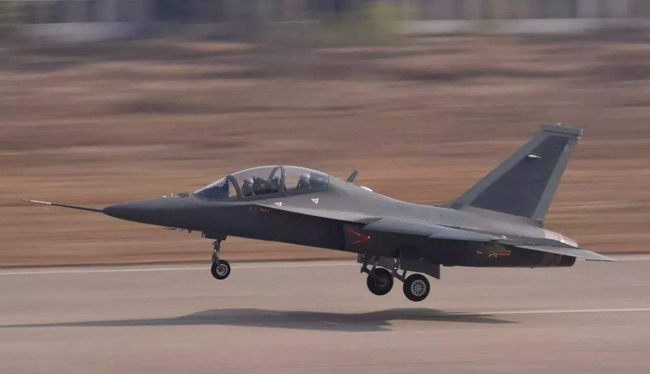 l-15教练机是哪里生产的,l-15战机