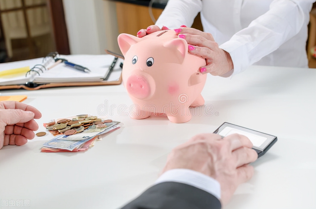 夫妻之间怎么管钱最公平,夫妻怎么管钱最合理