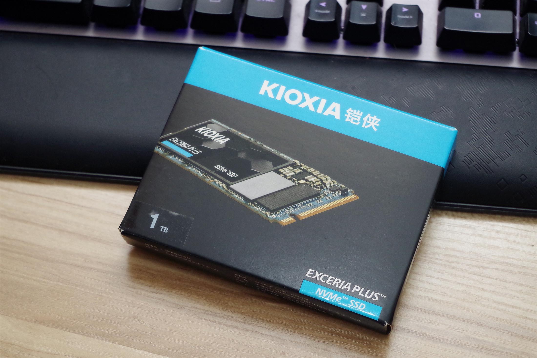 固态硬盘选东芝还是铠侠好,东芝ssd为什么改名铠侠