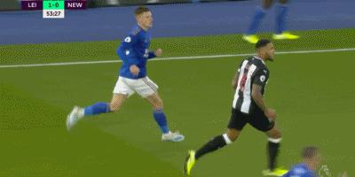 英超第6轮战报及排名：BIG6豪门无一告负，莱斯特城黑马势头强劲