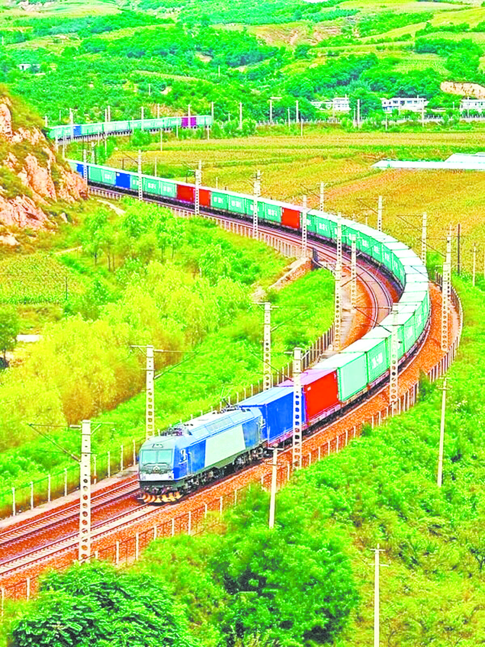 成都造”走出去俄罗斯产品运进来每月25列以上中欧班列（成都—俄罗斯）稳定开行