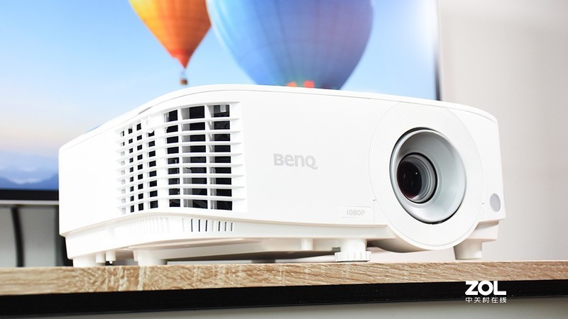 数字化办公场景体验,明基e580智能投影机