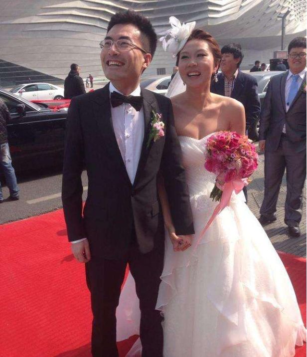 生理期遇上比赛日，23岁的她为国夺冠，赛后疼到虚脱，被抱下场