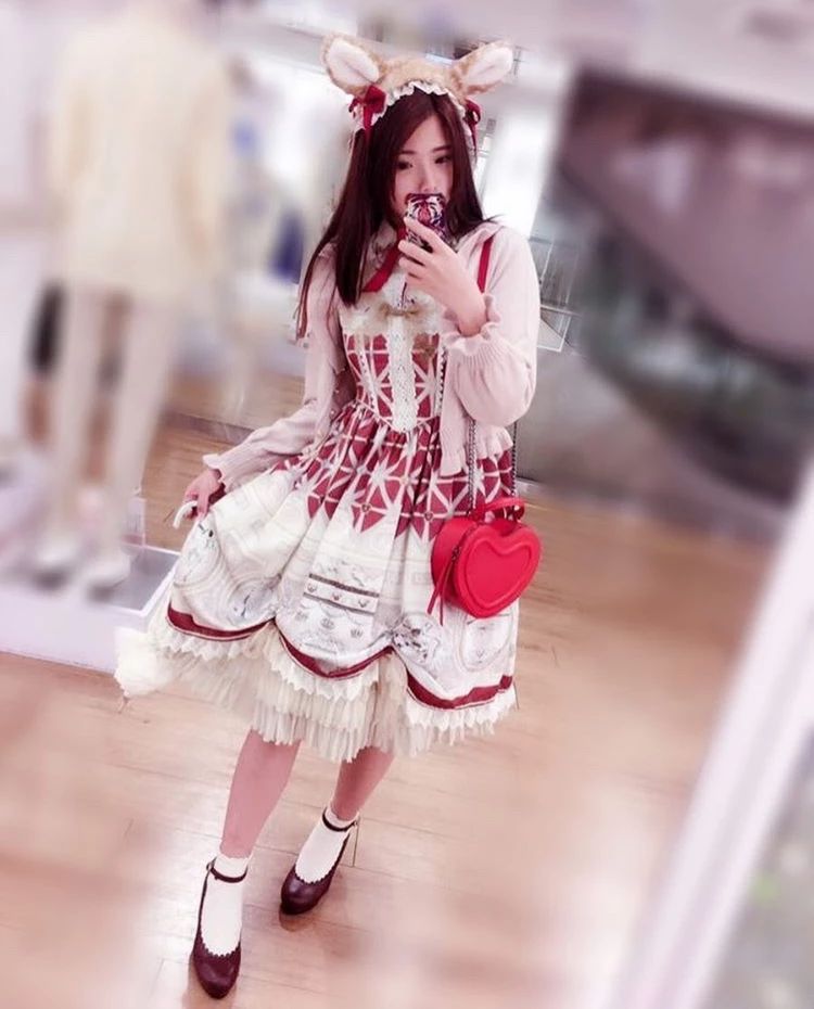 澶ч緞lo濞樻礇涓藉,lo濞樻渶鍠滄鐨勬礇涓藉