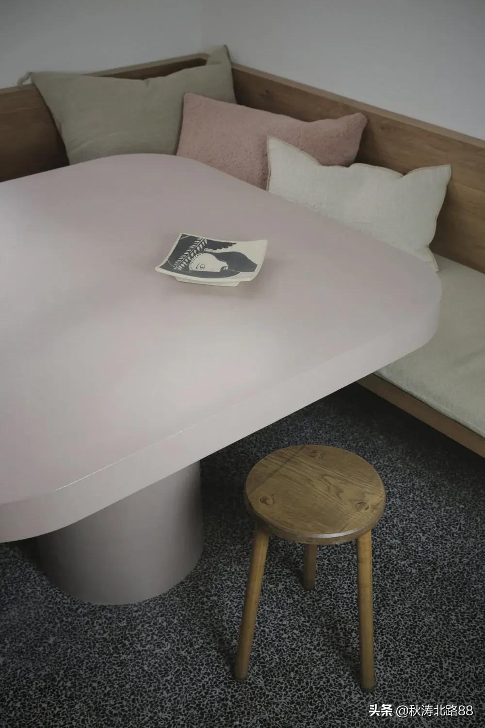 餐厅与阳台之间做个小吧台效果图,法式半开式厨房餐厅隔断吧台一体