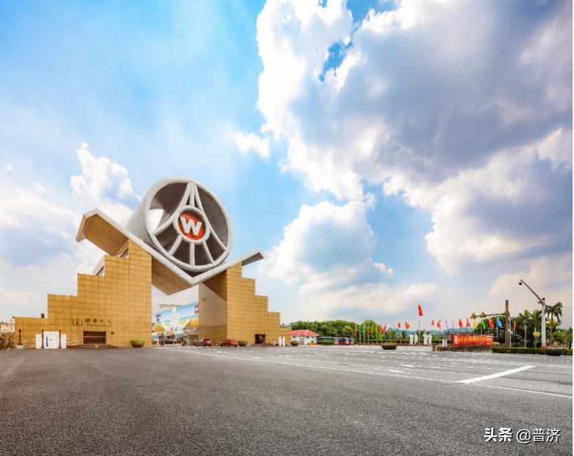 探秘宜宾五粮液，时间短印象深，男人不要喝低度酒的传说终被化解