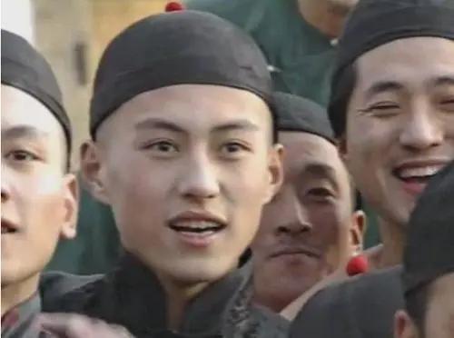 51岁陶虹风波后现身,47岁陶虹婚姻状况