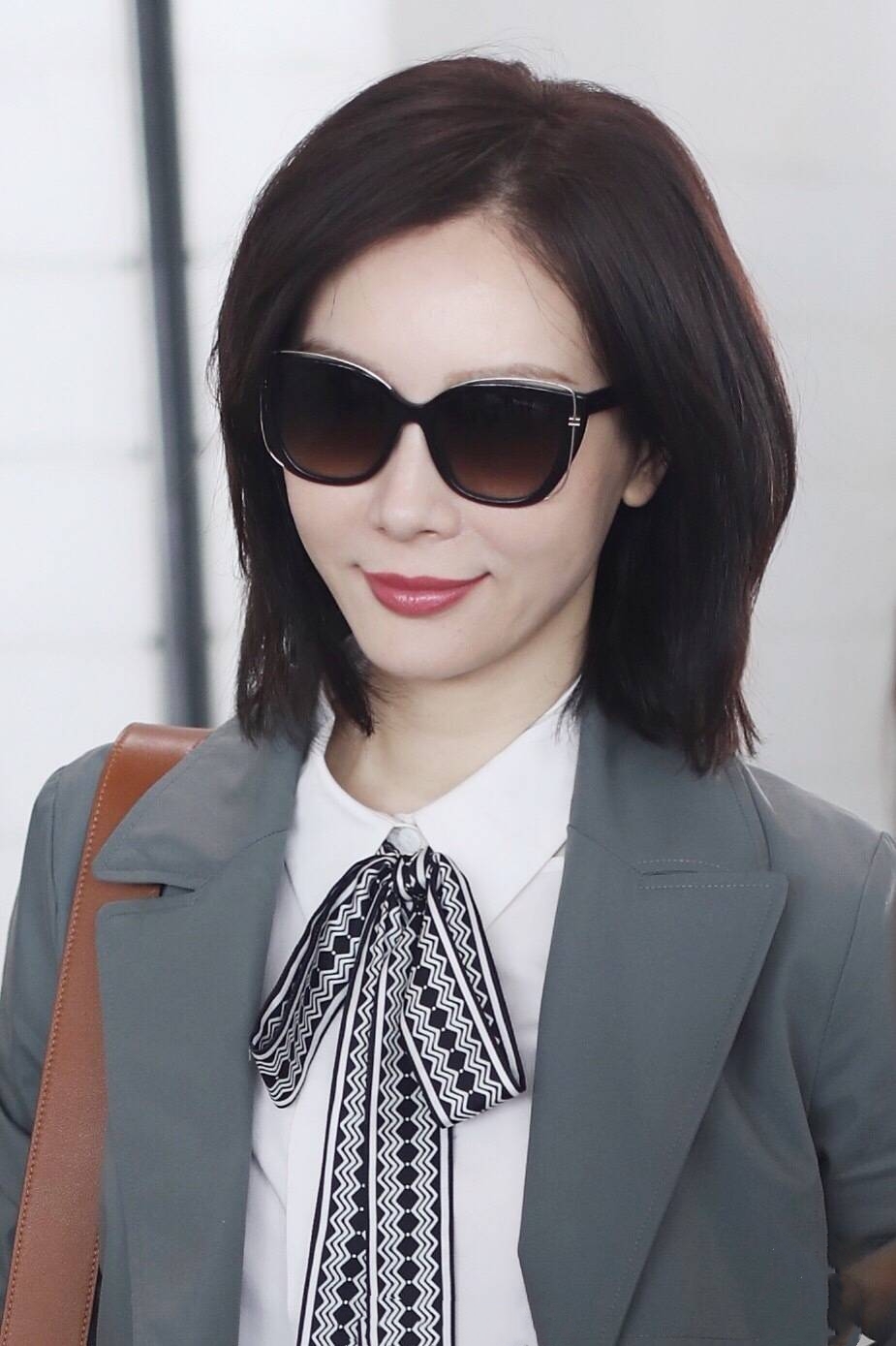 陈数流苏元素大衣,陈数长发剪短发