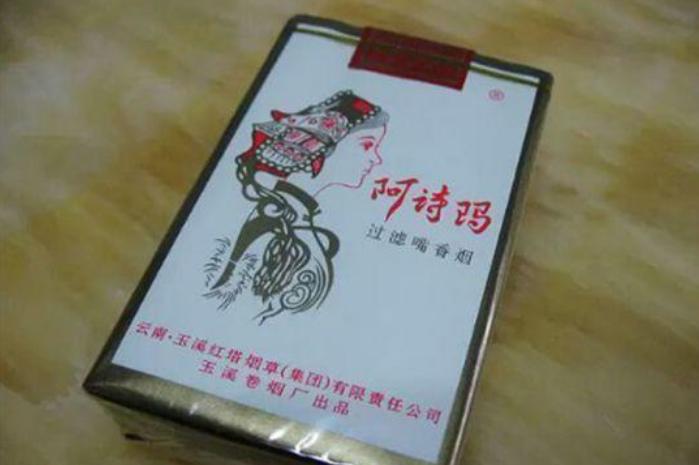 80年代抽过三种香烟说明你老了 (80年代最火的8种香烟)