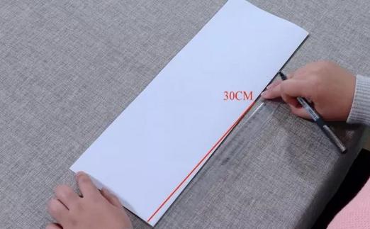 旧毛衣改造帽子编织方法,如何用旧毛衣做帽