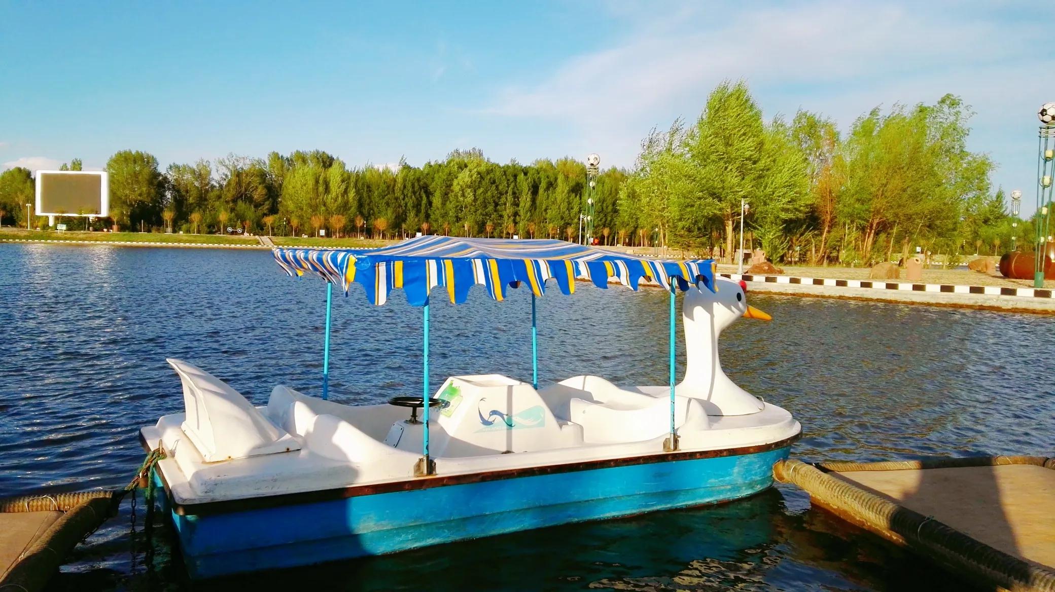 天边草原乌拉盖，《狼图腾》取景地，内蒙古保存最完好的天然草甸