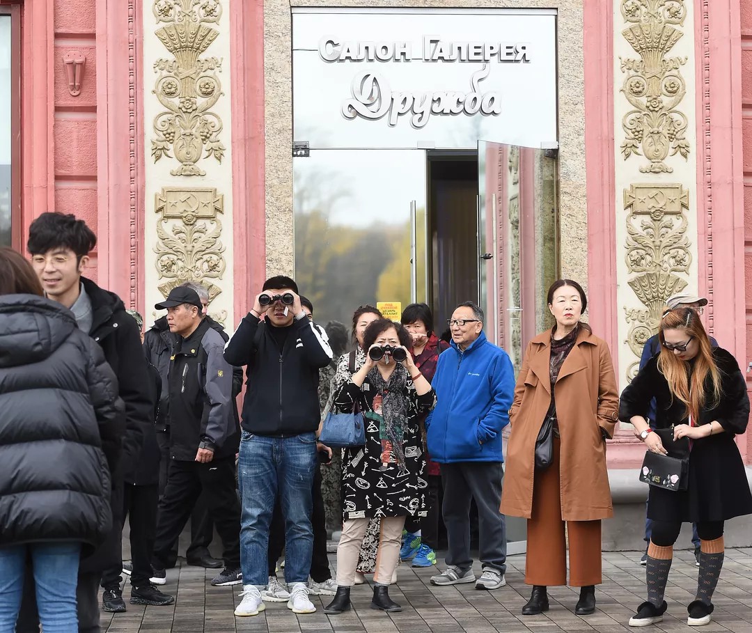 投机商如何在俄罗斯旅游赚钱：麻将旅行