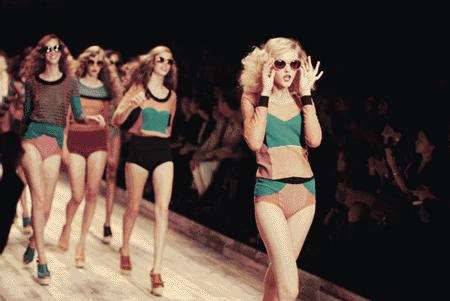 吴昕粗腿对比图,34岁的吴昕近照曝光